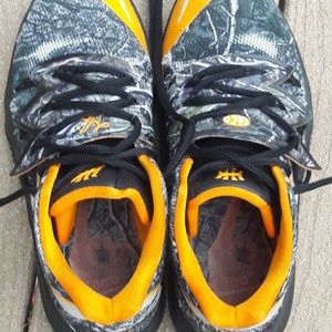 Nike Shoes - Kyries 5 "taco" Nike Shoes - Kyries 5 "taco"